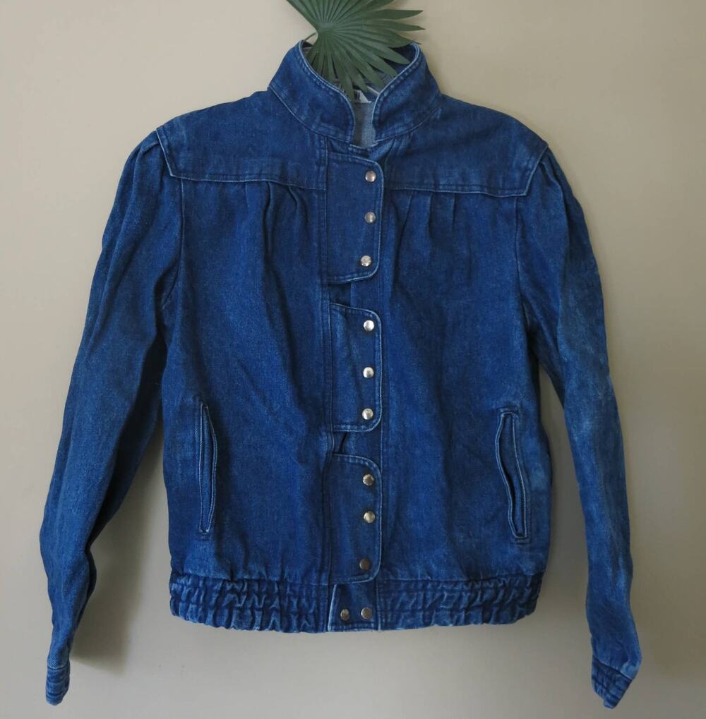 VINTAGE 1970 Jean Jacket Size M (38) Women's Snaps Elastic Waist Cotton Blue